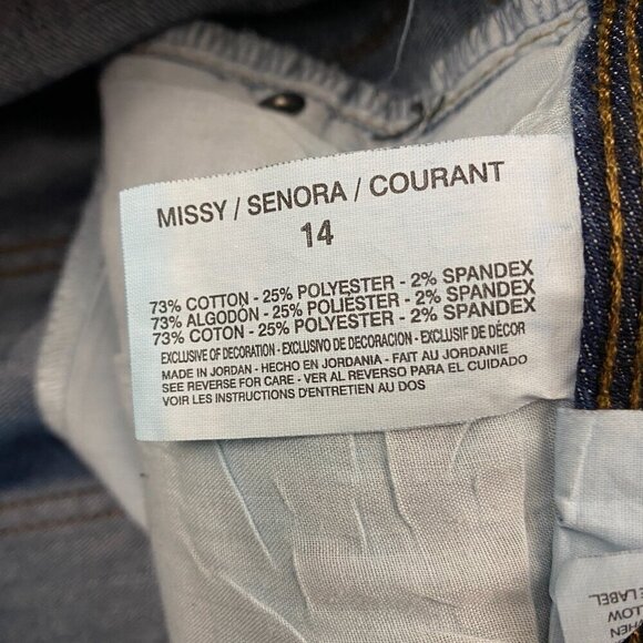 Bandolino Kelsey Bootcut Women's size 14 Dark Wash Blue Denim Jeans - Picture 4 of 4